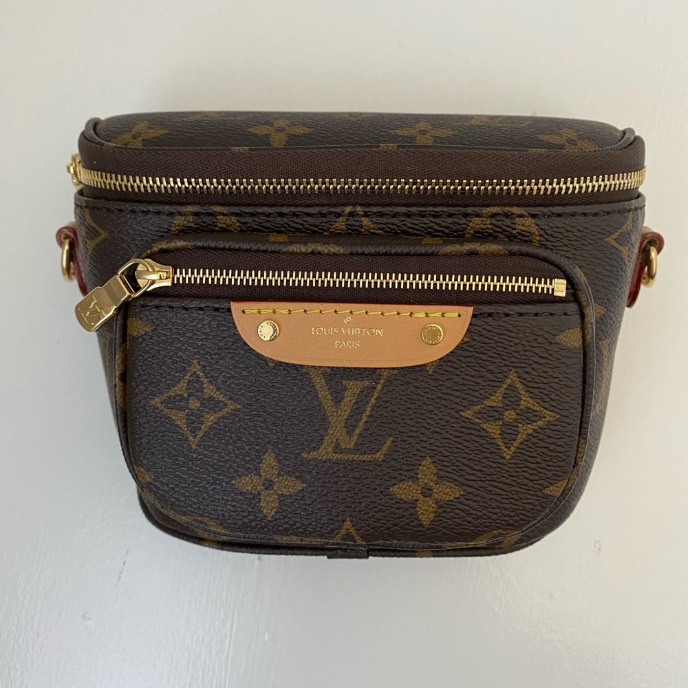 Authentic Louis Vuitton mini bumbag monogram - Picture 4 of 15